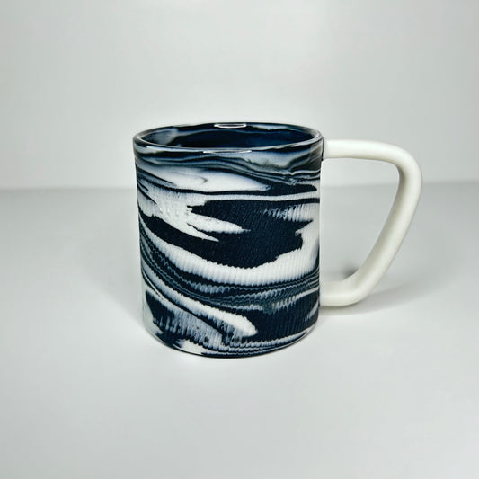 Black and White Chattered Porcelain Mug